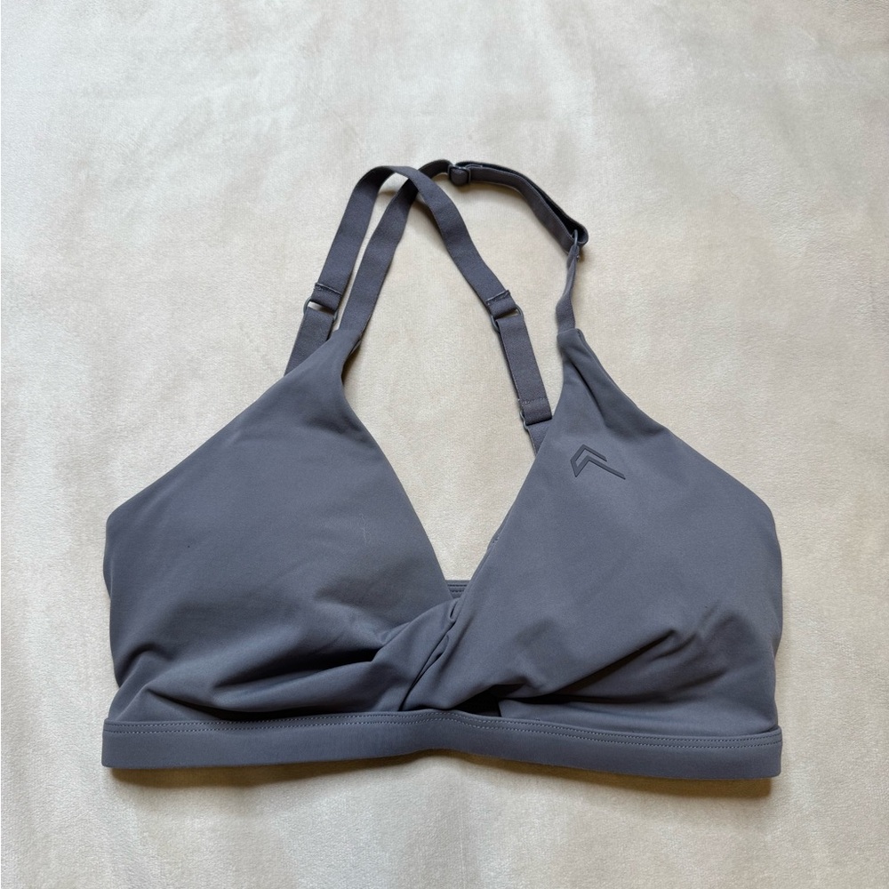 Oner Active Unified twist sports bra
Ash Gray